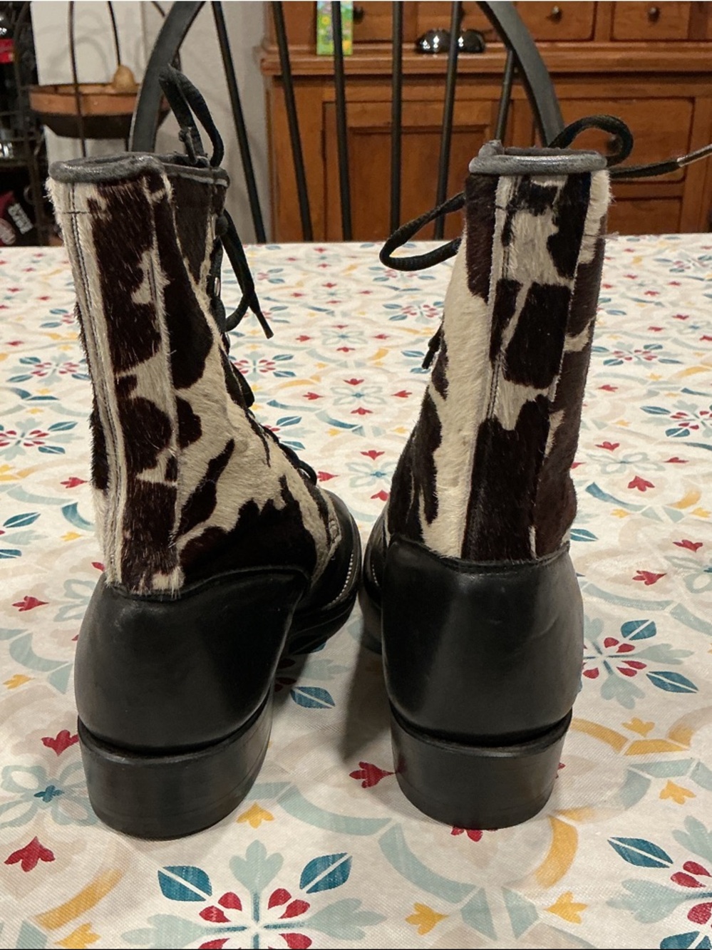 Larry Mahan Black Leather & White/Brown Cowhide Lace-Up Boots size 6 1/2 - Picture 4 of 7